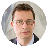 Dr. Maximilian Graeve Dr. Maximilian Graeve